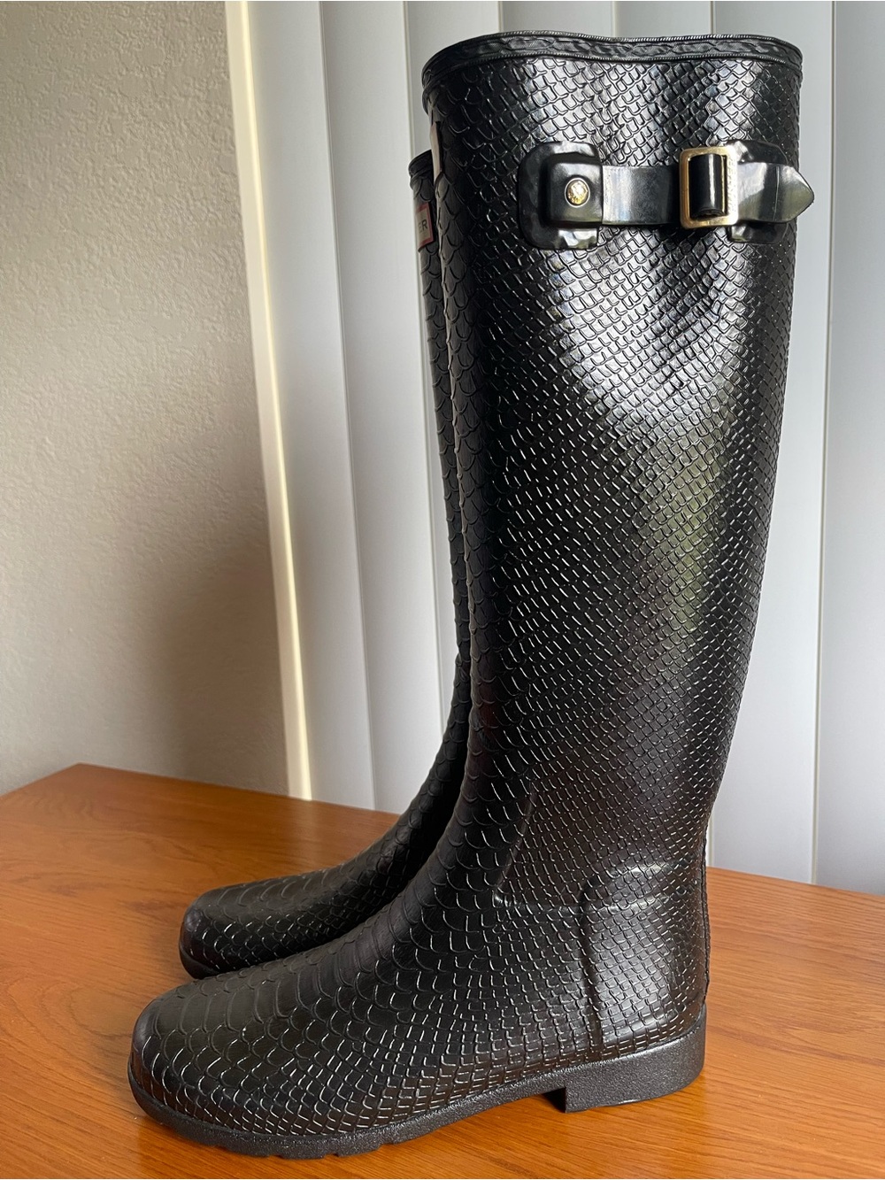 Hunter Women’s Original Refined Scale Texture Tall Boots Black Size 9 - Picture 2 of 16